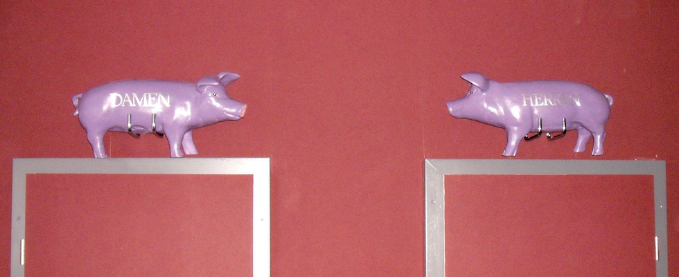 Glücksschweine in der Automaten Spielhalle Recklinghausen Glücksschweine in der Automaten Spielhalle Recklinghausen